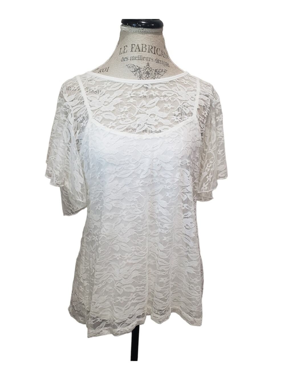 Shannon Ford NEW YORK White Lace Floral Design Blouse w. Attached Tank Top